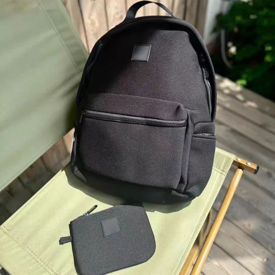 Брендовый унисекс уличный водонепроницаемый рюкзак для фитнеса и отдыха включает небольшой рюкзак для хранения, простая дорожная сумка большой вместимости
Брендовый унисекс уличный водонепроницаемый рюкзак для фитнеса и отдыха включает небольшой рюкзак для хранения, простая дорожная сумка большой вместимости