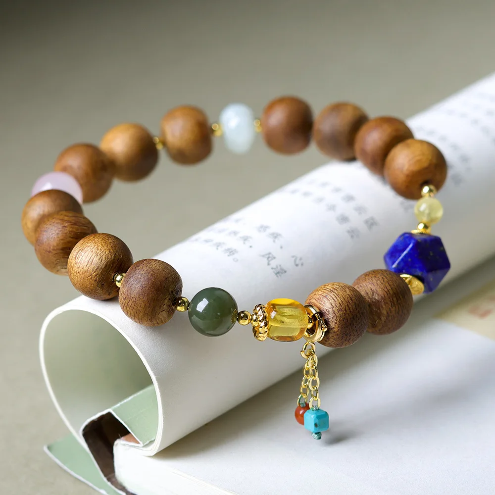 Original design yellow kyanite incense wood lantern beads bracelet Wenchuan lapis lazuli beeswax Chinese strings
Original design yellow kyanite incense wood lantern beads bracelet Wenchuan lapis lazuli beeswax Chinese strings