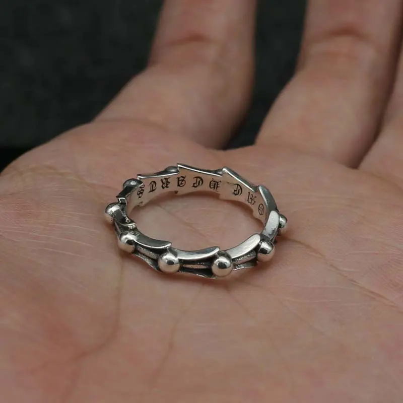 925 Sterling Silver Retro Personalized Water Wave Pattern Ring for Men and Women Simple Tail Ring Ring European and American Pu
925 Sterling Silver Retro Personalized Water Wave Pattern Ring for Men and Women Simple Tail Ring Ring European and American Pu