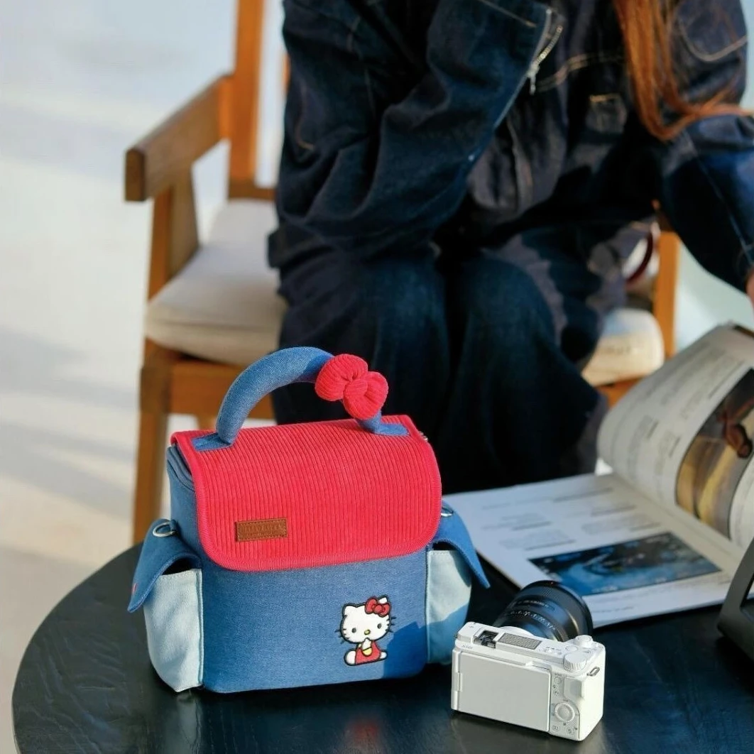 New Sanrio's Kawaii Hello Kitty Dslr Camera Storage Bag Cartoon Figure Shoulder Bags Girl Travel Portable Handbag Birthday Gifts
New Sanrio's Kawaii Hello Kitty Dslr Camera Storage Bag Cartoon Figure Shoulder Bags Girl Travel Portable Handbag Birthday Gifts