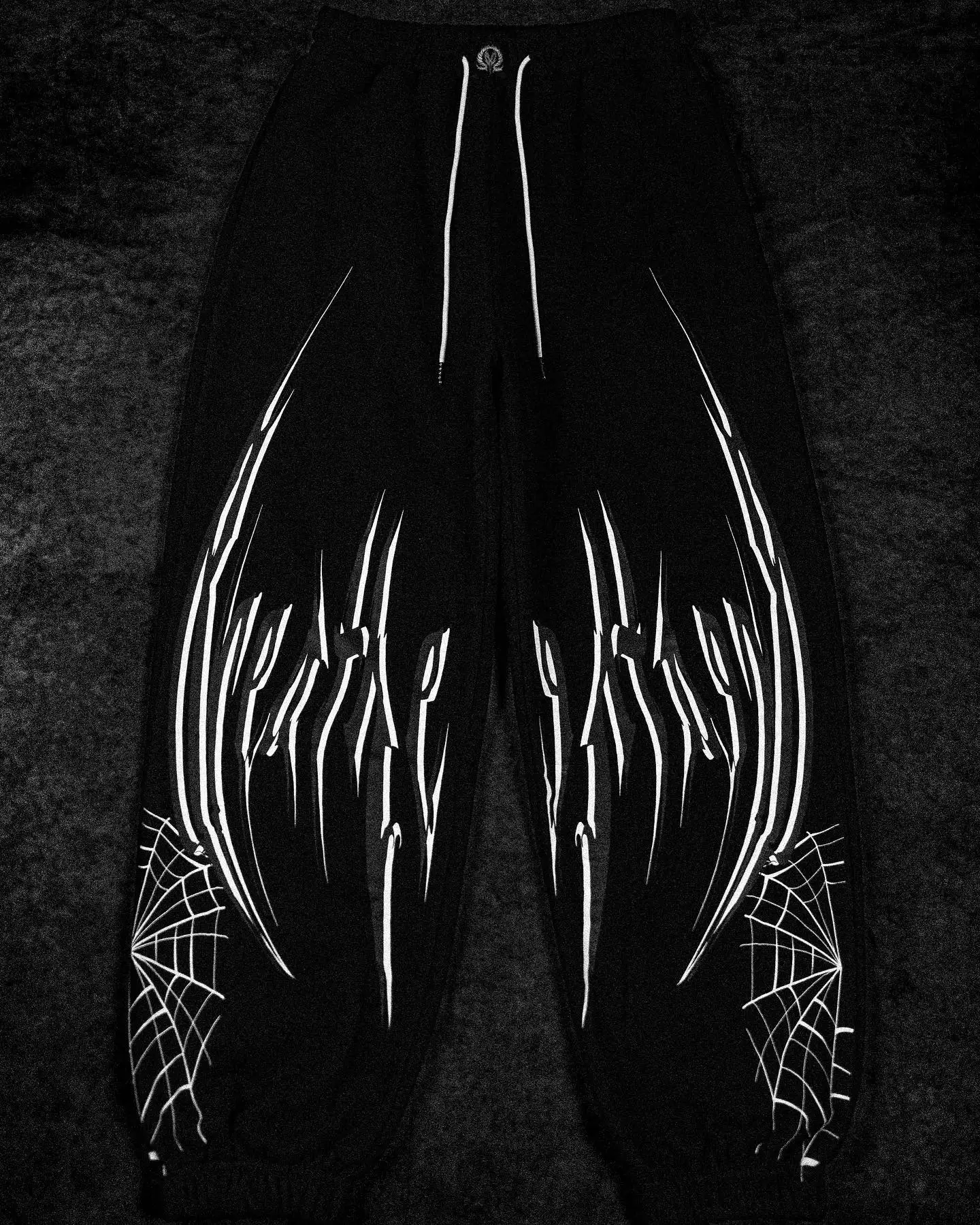 Y2K American Breathedivinity Sweatpants Dark Style Harajuku Trendy Casual Pants Fashion Street Gothic Loose Trousers For Men
Y2K American Breathedivinity Sweatpants Dark Style Harajuku Trendy Casual Pants Fashion Street Gothic Loose Trousers For Men
