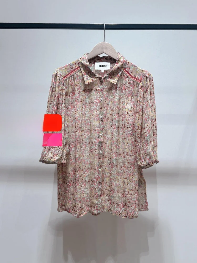 BA2025 Spring Summer Estate Rose Print Holiday Style Seven Sleeve Small Flower Shirt Women's Comfortable Breathable Loose Fit
BA2025 Spring Summer Estate Rose Print Holiday Style Seven Sleeve Small Flower Shirt Women's Comfortable Breathable Loose Fit