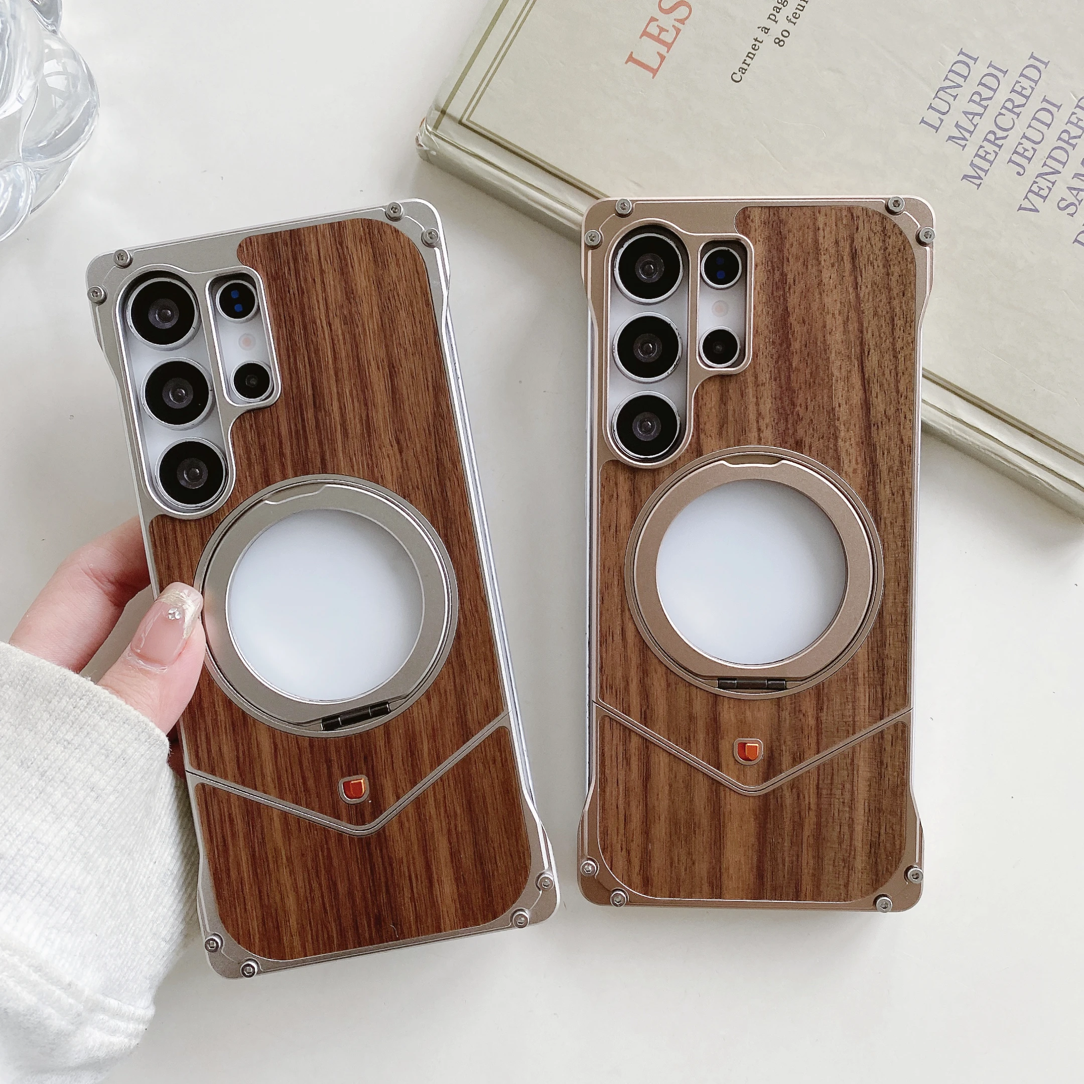 NEW type Walnut Wood Magnetic Metal Snap on Holder Case For Samsung GalaxyS25 S24 S23Ultra 360 ° rotation Wireless Charging Cove
NEW type Walnut Wood Magnetic Metal Snap on Holder Case For Samsung GalaxyS25 S24 S23Ultra 360 ° rotation Wireless Charging Cove