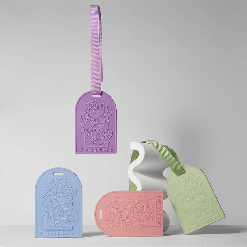 Matarile Plant Essence Aromatherapy Wax Slice Car Fragrance Pendant Cabinet Fragrance Aroma Diffusion of Cabinet Pendants
Matarile Plant Essence Aromatherapy Wax Slice Car Fragrance Pendant Cabinet Fragrance Aroma Diffusion of Cabinet Pendants