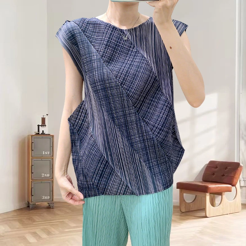 Футболка Miyake Fold Pleat Plisse 2300, летняя футболка Miyake Fold Pleat из мягкой ткани, повседневная универсальная футболка со складками и принтом, верхняя одежда
Футболка Miyake Fold Pleat Plisse 2300, летняя футболка Miyake Fold Pleat из мягкой ткани, повседневная универсальная футболка со складками и принтом, верхняя одежда
