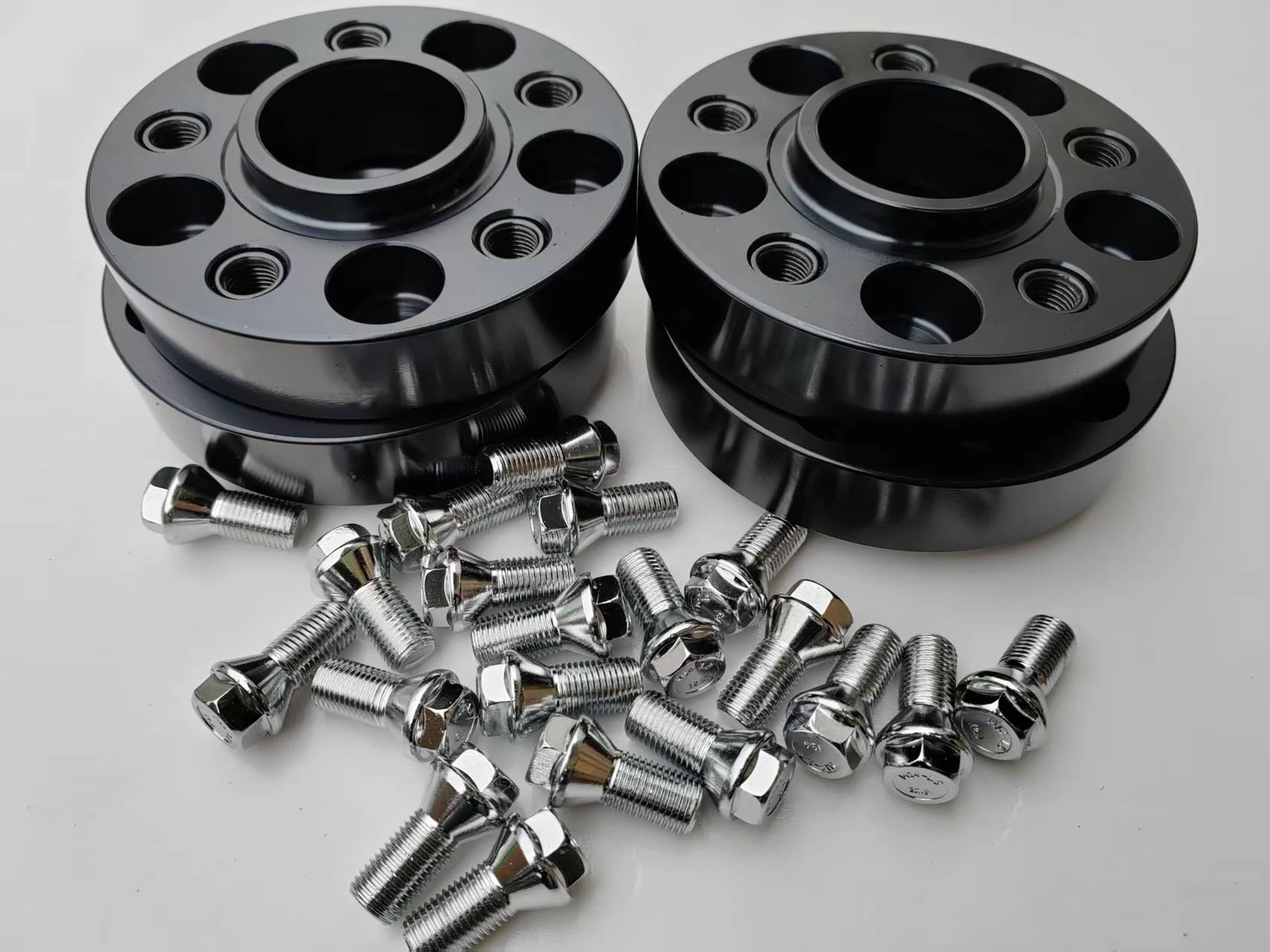 2pcs Wheelcentric Adapter 25mm 5x114.3 67.1 Wheel spacers For Maserati Quattroporte Alfieri Ghibli Gran Turis|10pcs 14x1.5 bolts
2pcs Wheelcentric Adapter 25mm 5x114.3 67.1 Wheel spacers For Maserati Quattroporte Alfieri Ghibli Gran Turis|10pcs 14x1.5 bolts
