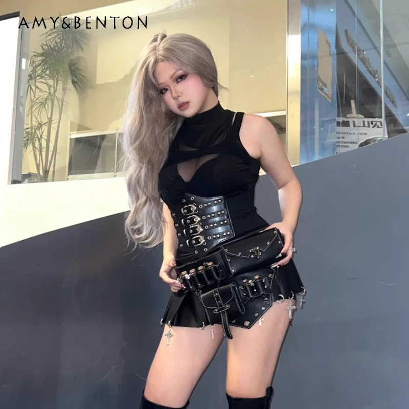 Original Gothic Black Sweet Cool Hollow Women's Sleeveless Top Leather Waist Seal Mini Skirt Hot Girls Sexy Skirts Suit Ladies
Original Gothic Black Sweet Cool Hollow Women's Sleeveless Top Leather Waist Seal Mini Skirt Hot Girls Sexy Skirts Suit Ladies