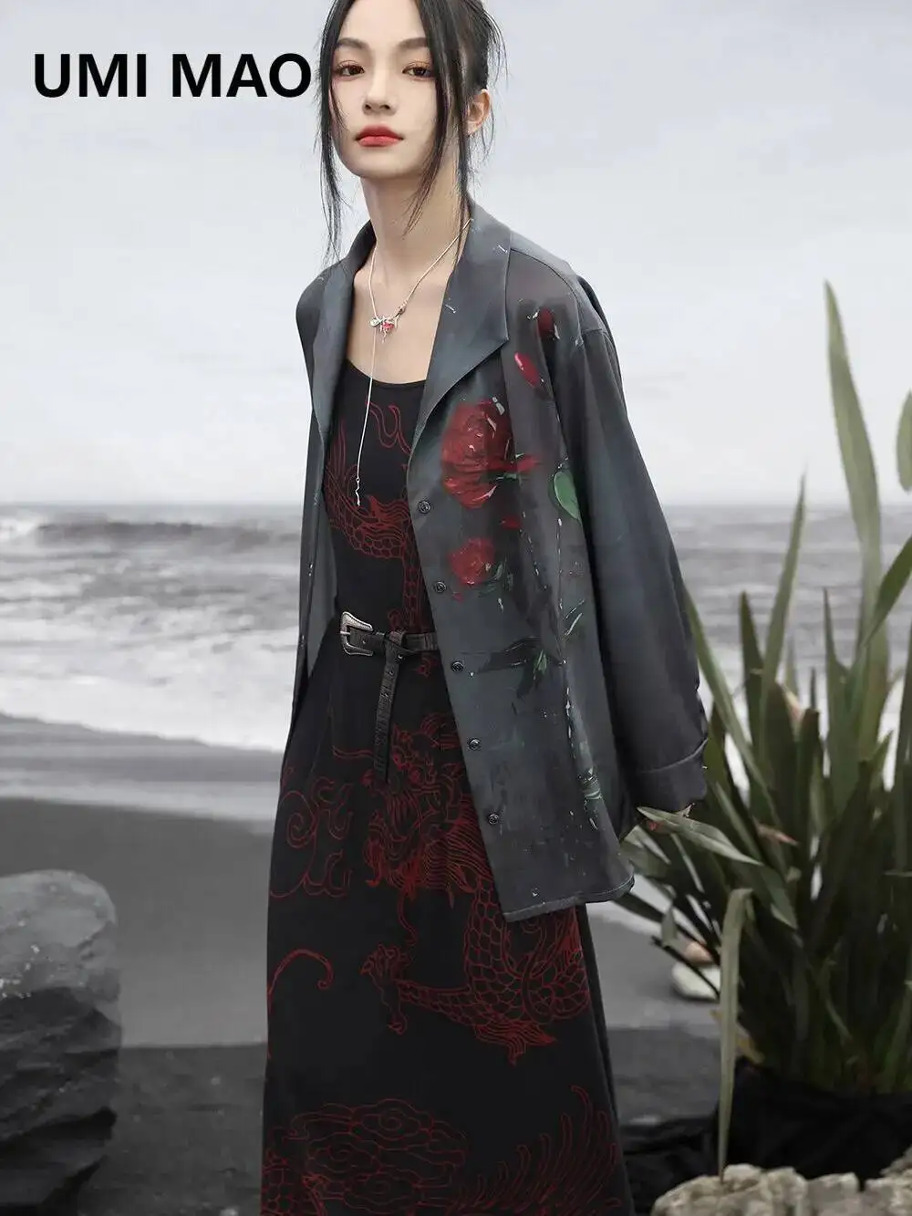 UMI MAO Retro Oil Painting Style Rose Print Shirt For Women Spring Niche Artistic Feeling Satin Loose Top Brown Blazer Coat
UMI MAO Retro Oil Painting Style Rose Print Shirt For Women Spring Niche Artistic Feeling Satin Loose Top Brown Blazer Coat