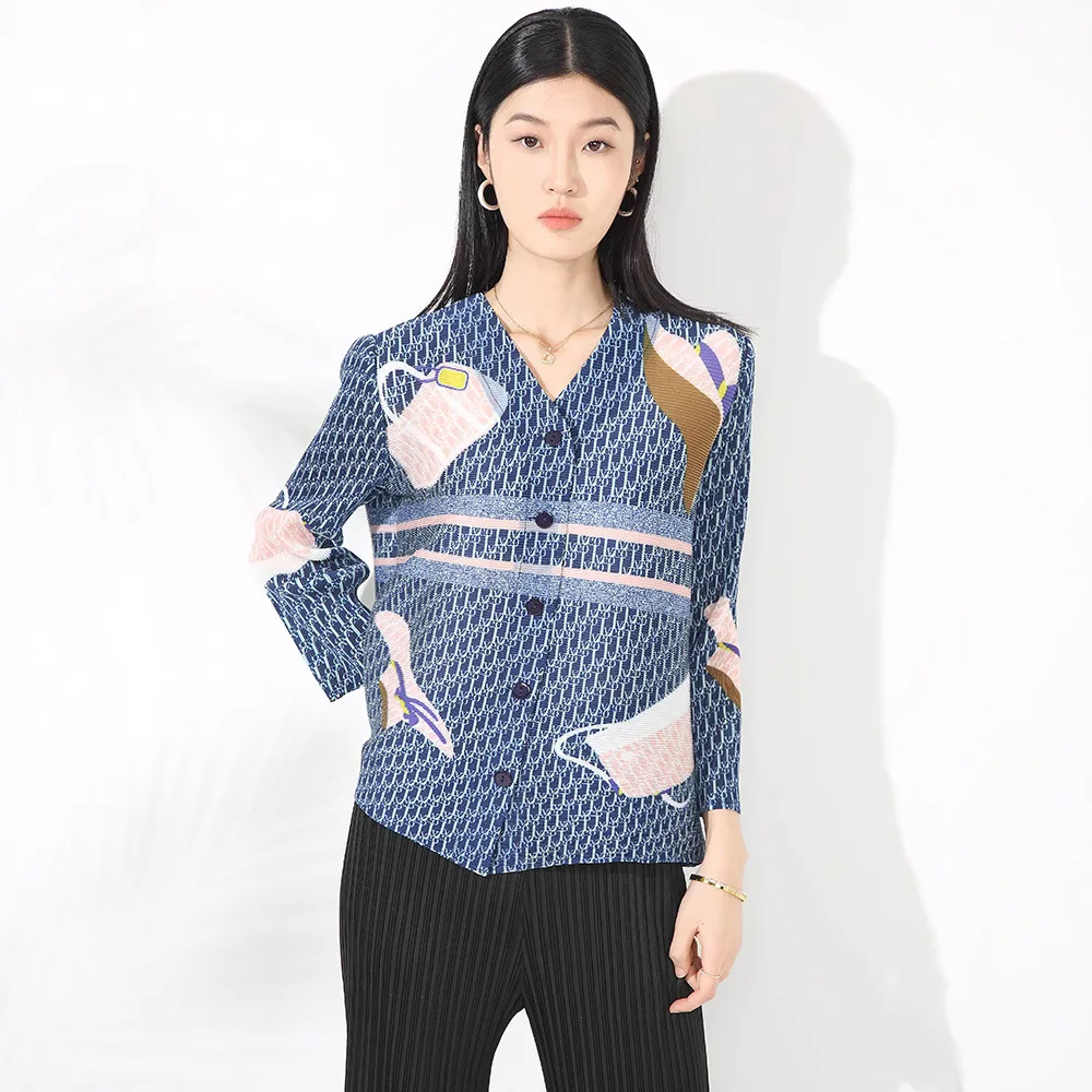 Miyake Folds 2025 Summer New Fashion Casual Simple Loose Design Cardigan Top Temperament Elegant Match Short Jacket ALSEY
Miyake Folds 2025 Summer New Fashion Casual Simple Loose Design Cardigan Top Temperament Elegant Match Short Jacket ALSEY