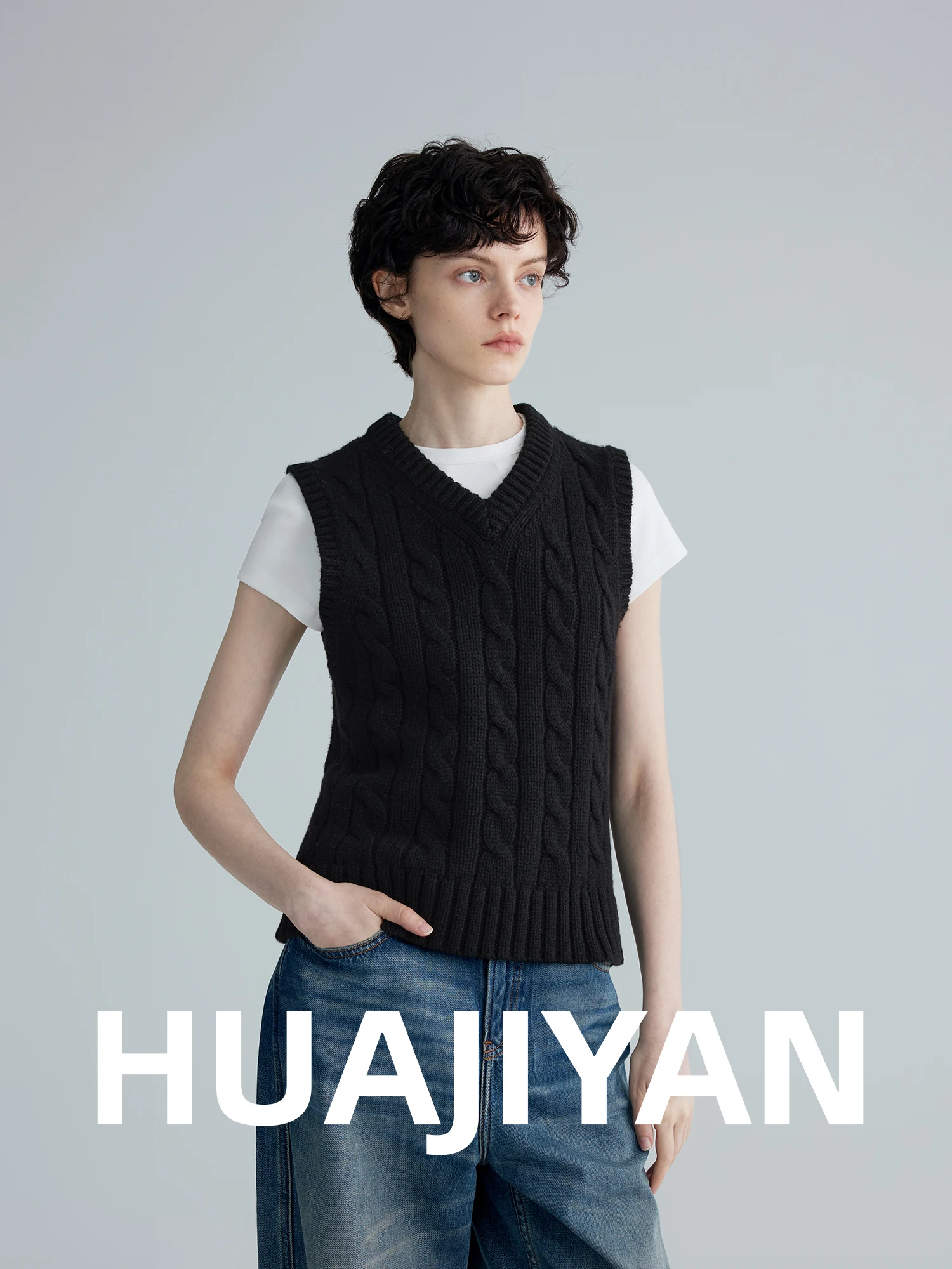 Вязаный жилет Hua Ji Yan Little Twist из смесовой шерсти, 3D-вязка, повседневный, однотонный, для женщин, весенний сезон
Вязаный жилет Hua Ji Yan Little Twist из смесовой шерсти, 3D-вязка, повседневный, однотонный, для женщин, весенний сезон