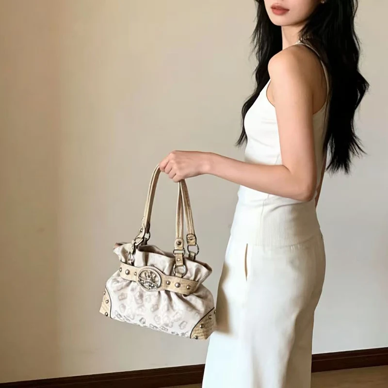 Vintage Y2k Shoulder Bag Trendy Sweet Cool Daily New Aesthetic Large Capacity Shopper Belt Buckle Tote Crossbody Purse Handbags
Vintage Y2k Shoulder Bag Trendy Sweet Cool Daily New Aesthetic Large Capacity Shopper Belt Buckle Tote Crossbody Purse Handbags