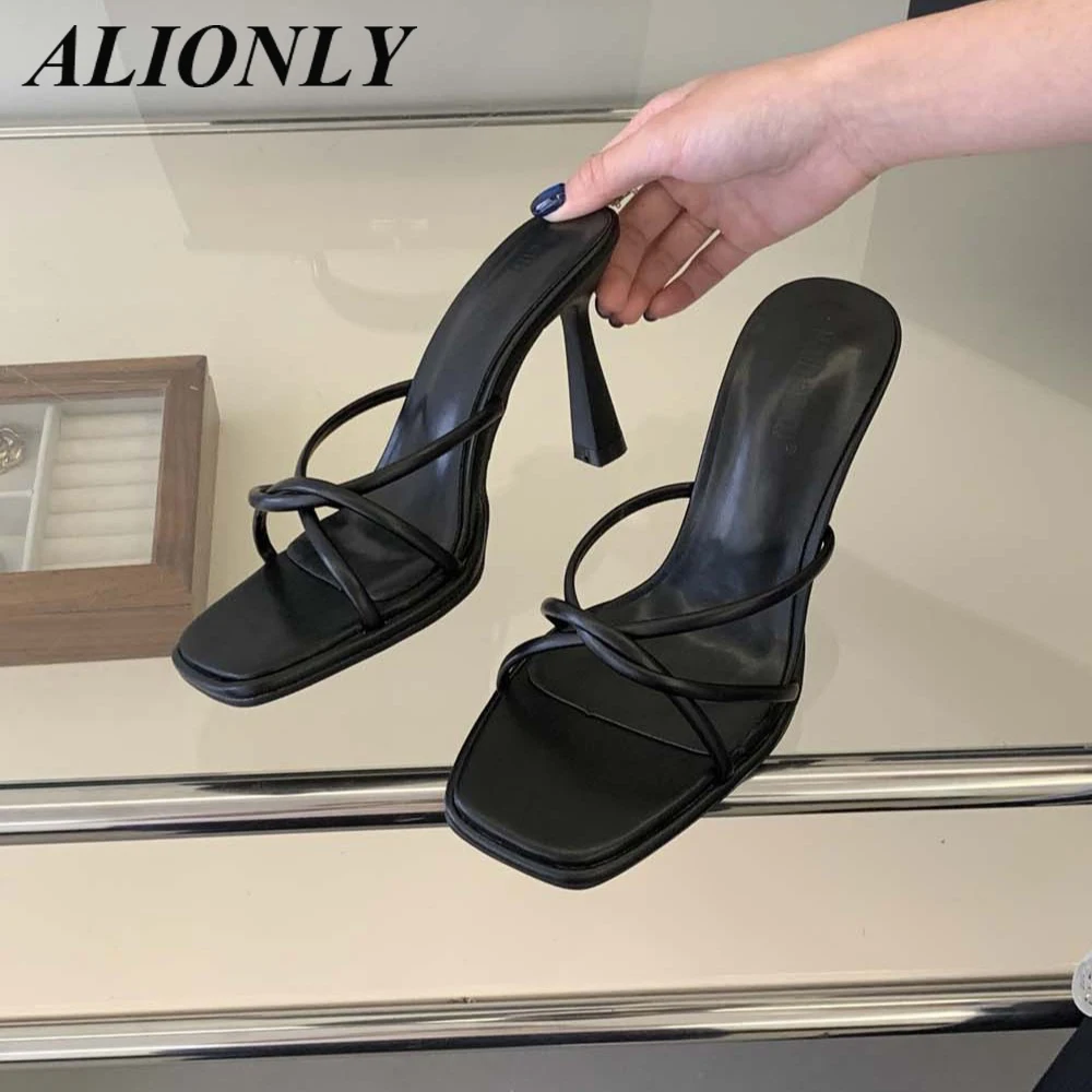 Alionly 2026 New Square Clip Toe Women Slippers Design Wedges Low Heels Sandals Flip Flops Slide Shoes
Alionly 2026 New Square Clip Toe Women Slippers Design Wedges Low Heels Sandals Flip Flops Slide Shoes