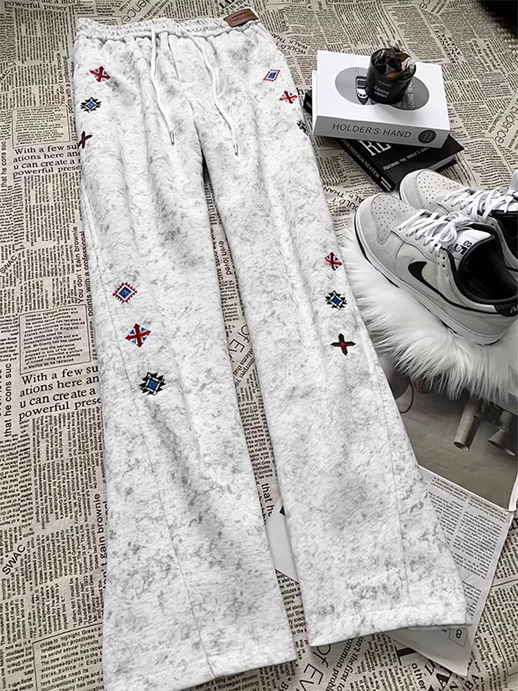 Retro American Tie Dye Embroidered Straight Leg Men's Sweatpants Winter High Waist Cotton Casual Pants Youth Fashion
Retro American Tie Dye Embroidered Straight Leg Men's Sweatpants Winter High Waist Cotton Casual Pants Youth Fashion