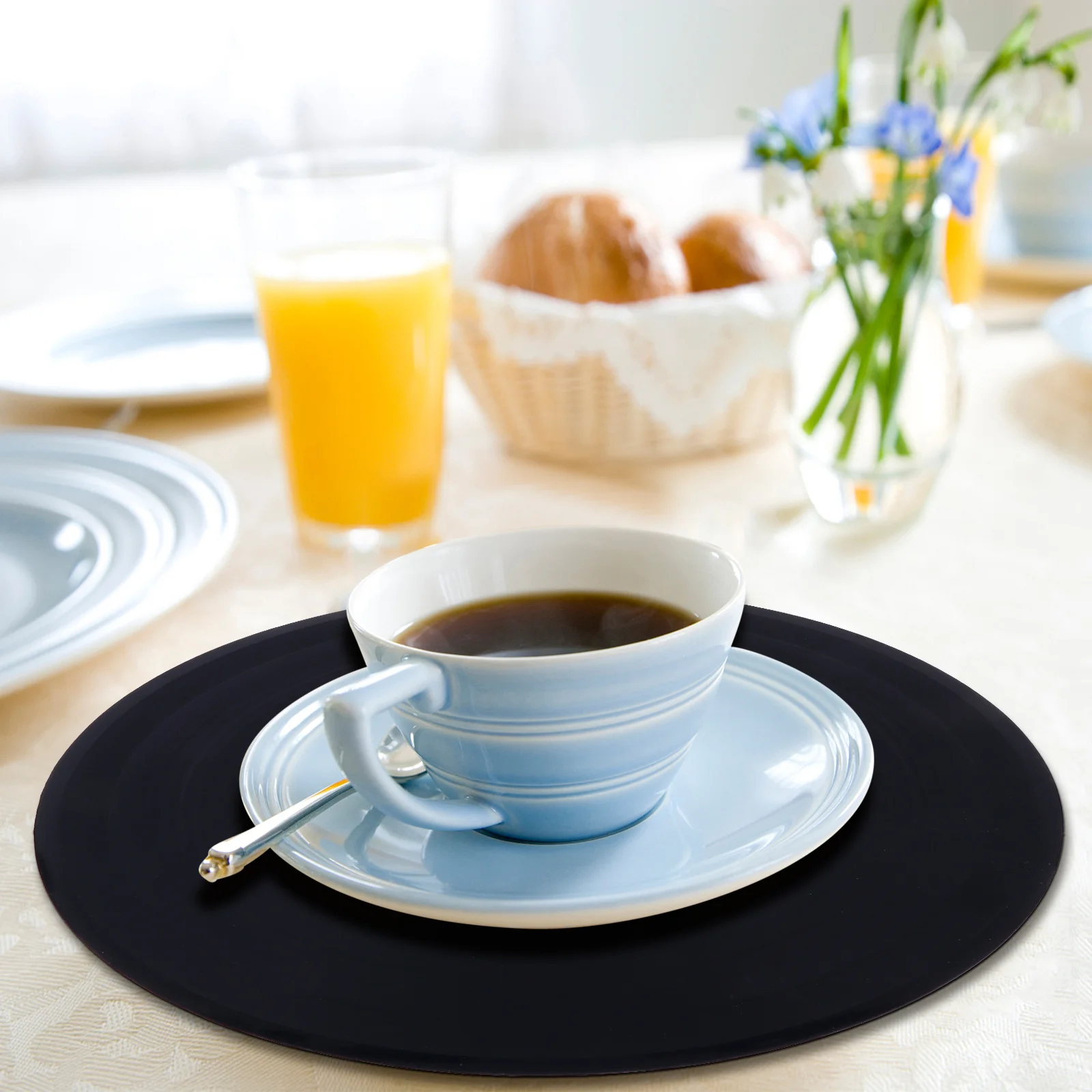 1Pcs Vintage Vinyl Record Coaster Heat Resistant Silicone Place Mat Skid-Proof Insulation Pad for Table Tea Desk Decor Creative
1Pcs Vintage Vinyl Record Coaster Heat Resistant Silicone Place Mat Skid-Proof Insulation Pad for Table Tea Desk Decor Creative