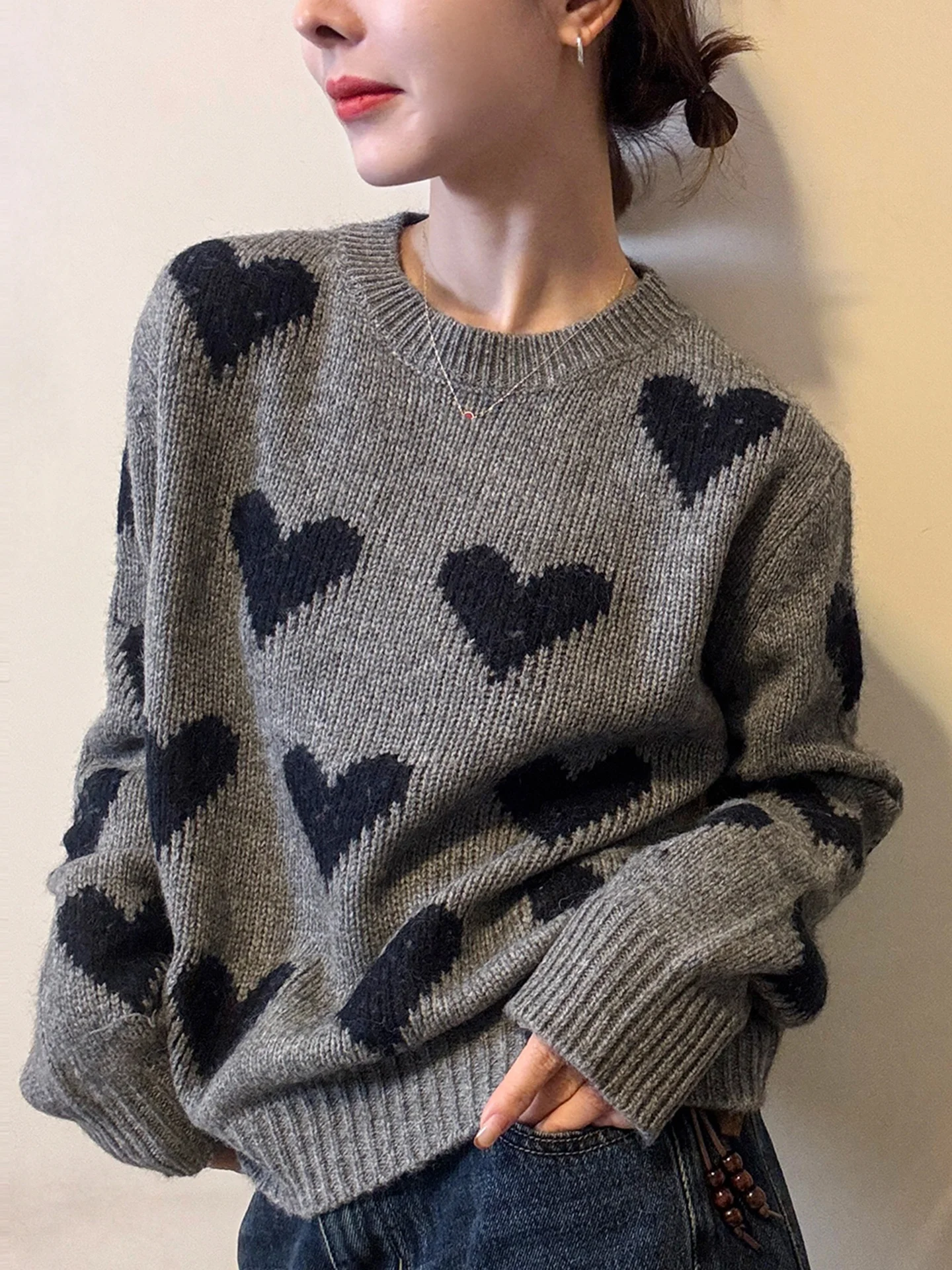 Цветной вязаный свитер Blo Camere Long Sve, круглый повседневный свободный женский зимний топ, удобный корейский свитер для поездок на работу
Цветной вязаный свитер Blo Camere Long Sve, круглый повседневный свободный женский зимний топ, удобный корейский свитер для поездок на работу