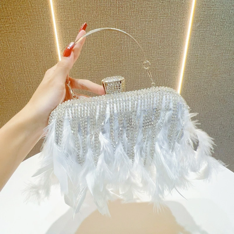 Wedding Party White Feather Evening Bag Women Luxury Crystal Rhinestone Tassles Handbag Top Handle Bridal Clutch Purse Bolso
Wedding Party White Feather Evening Bag Women Luxury Crystal Rhinestone Tassles Handbag Top Handle Bridal Clutch Purse Bolso