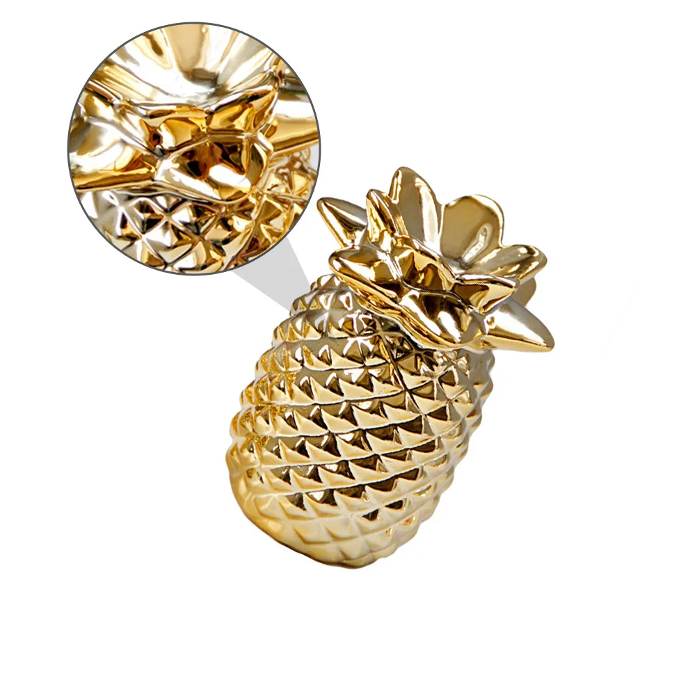 Chic Golden Ceramic Pineapple Decor Creative Home Ornament Exquisite Simulation Leaf Design Indoor Outdoor Table Adornment
Chic Golden Ceramic Pineapple Decor Creative Home Ornament Exquisite Simulation Leaf Design Indoor Outdoor Table Adornment