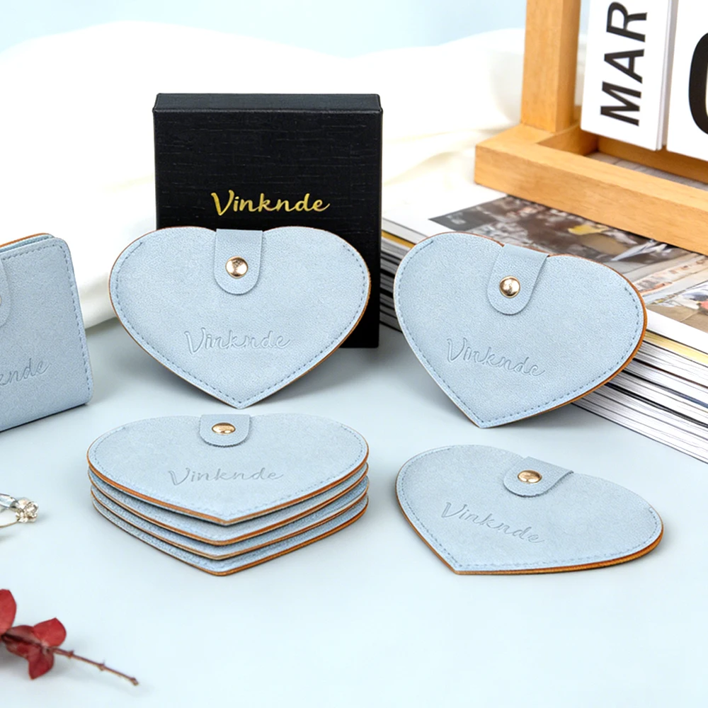Custom Logo Creative Love Leather Jewelry Bag Car Keychain Cute Heart Shaped Bag Pendant Earrings Brooch Oil Organizer Pouches
Custom Logo Creative Love Leather Jewelry Bag Car Keychain Cute Heart Shaped Bag Pendant Earrings Brooch Oil Organizer Pouches