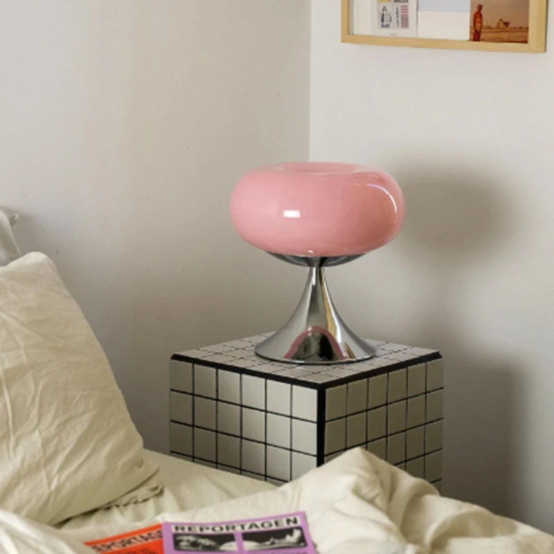 Безумный магазин, настольная лампа в кремовом стиле, французская прикроватная лампа для спальни, гостиная Apple, стеклянный окружающий свет в стиле ретро, Bauhaus
Безумный магазин, настольная лампа в кремовом стиле, французская прикроватная лампа для спальни, гостиная Apple, стеклянный окружающий свет в стиле ретро, Bauhaus