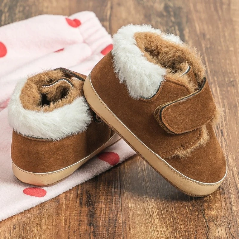 2025 Baby Kids High Tops Sports Shoes Winter T-strap Casual Sneakers Soft Anti-slip Sole Color Blocked First Walkers Shoes
2025 Baby Kids High Tops Sports Shoes Winter T-strap Casual Sneakers Soft Anti-slip Sole Color Blocked First Walkers Shoes
