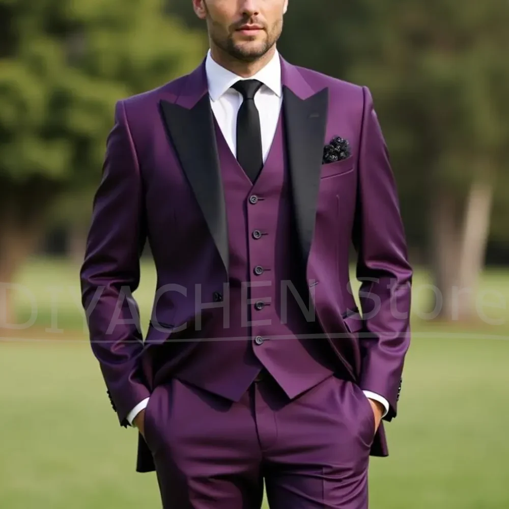 Fashion Peak Lapel Men Suits 3 Piece One Button High-end Male Suit Slim Customized Chic Formal Prom Party Groom Wedding Tuxedos
Fashion Peak Lapel Men Suits 3 Piece One Button High-end Male Suit Slim Customized Chic Formal Prom Party Groom Wedding Tuxedos