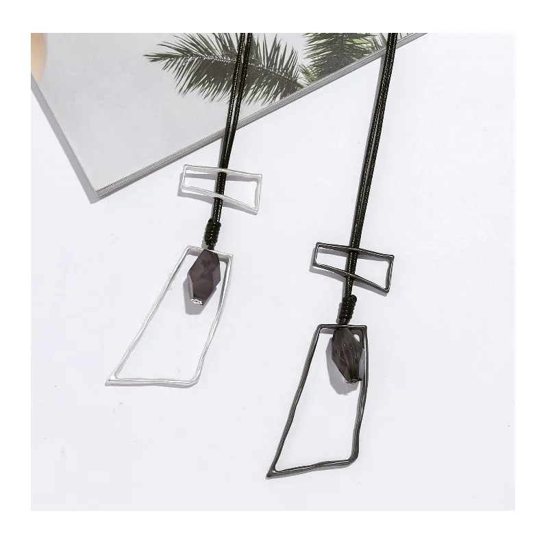 Accessories Necklace Fashion Long Chain Geometric Generous Women's Metal Sweater Chain Design Sense Long Necklace
Accessories Necklace Fashion Long Chain Geometric Generous Women's Metal Sweater Chain Design Sense Long Necklace