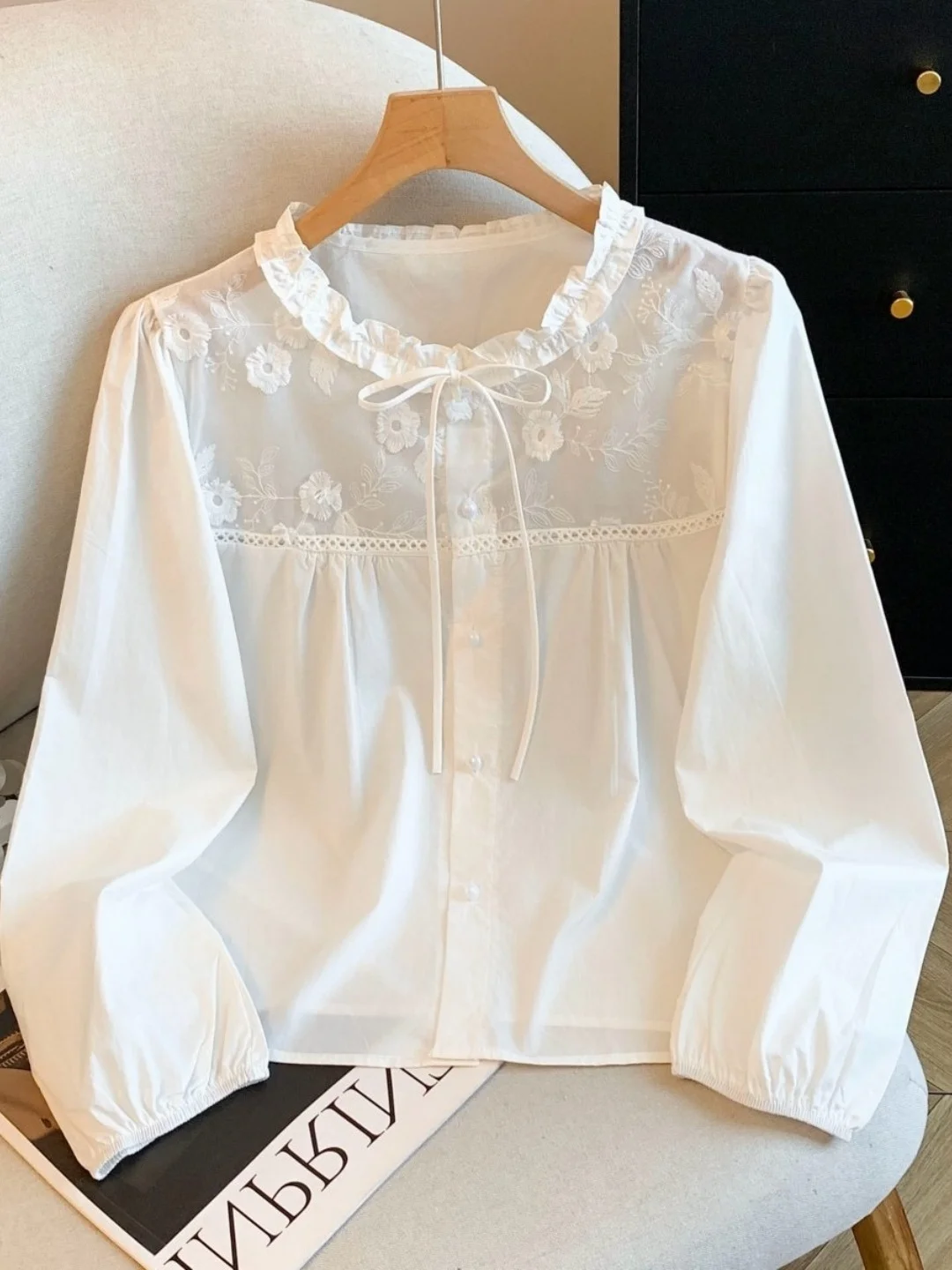 Korean Style Sweet Ear Mushroom round Neck Embroidered Shirt Women's Spring 2026 New Gentle Age-Defying Slim Long Sleeve Top
Korean Style Sweet Ear Mushroom round Neck Embroidered Shirt Women's Spring 2026 New Gentle Age-Defying Slim Long Sleeve Top