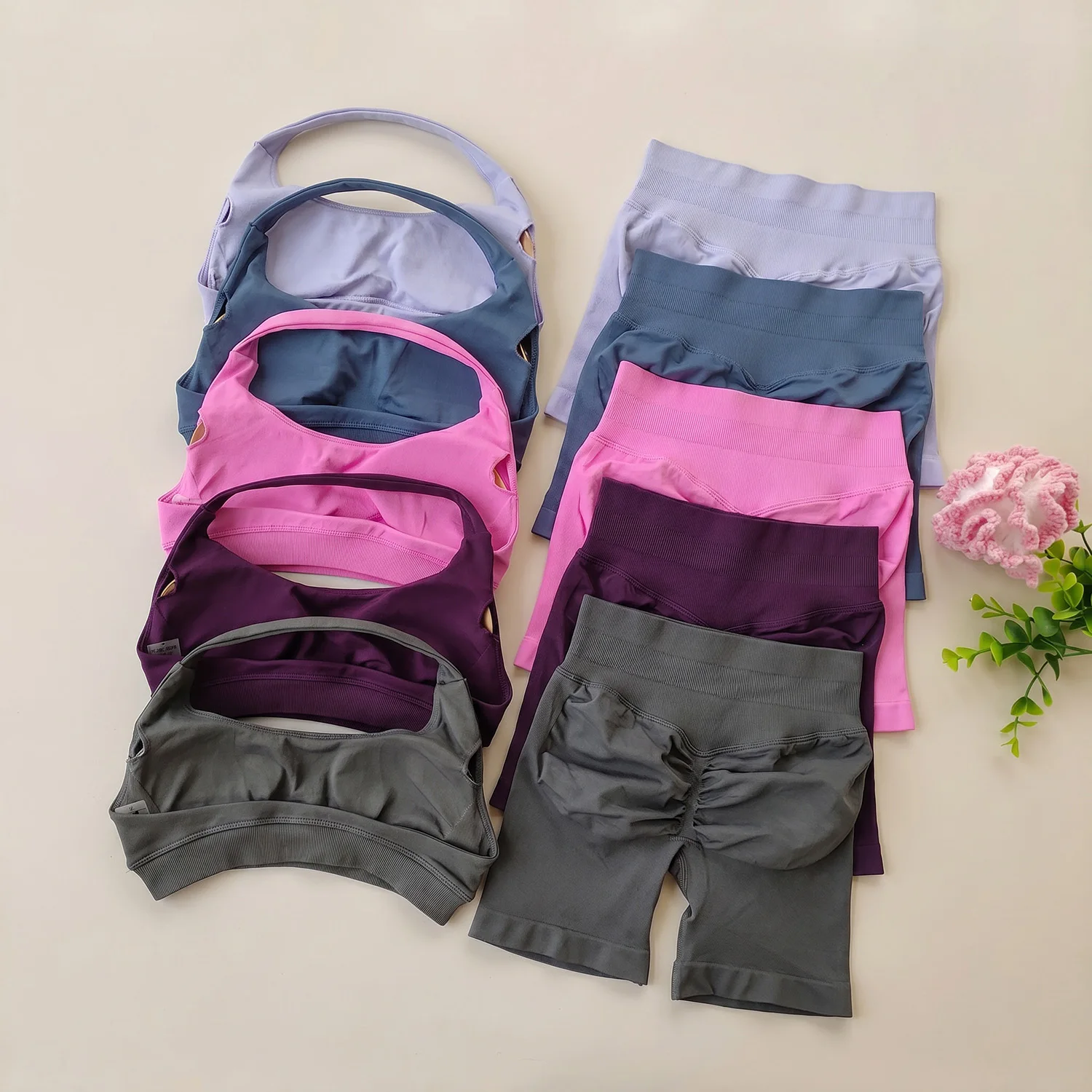 2 Pieces Yoga Gym Set Women Seamless Strappy Yoga Bra High Waist Workout Scrunch Shorts Sports Set Fitness Clothes Sportswear
2 Pieces Yoga Gym Set Women Seamless Strappy Yoga Bra High Waist Workout Scrunch Shorts Sports Set Fitness Clothes Sportswear