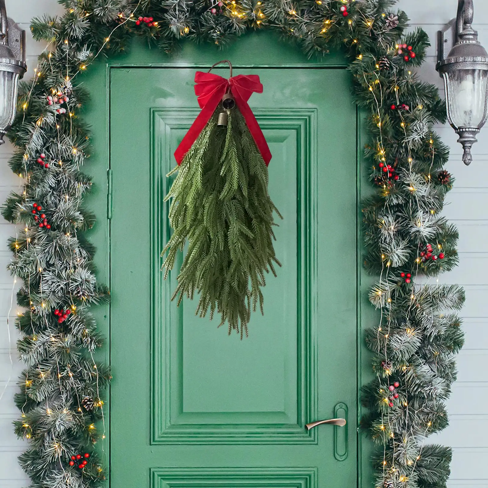 Рождественская каплевидная вешалка с красным бантом и колокольчиками, украшение, вешалка для двери, искусственная булавка, игольчатый венок для камина снаружи
Рождественская каплевидная вешалка с красным бантом и колокольчиками, украшение, вешалка для двери, искусственная булавка, игольчатый венок для камина снаружи