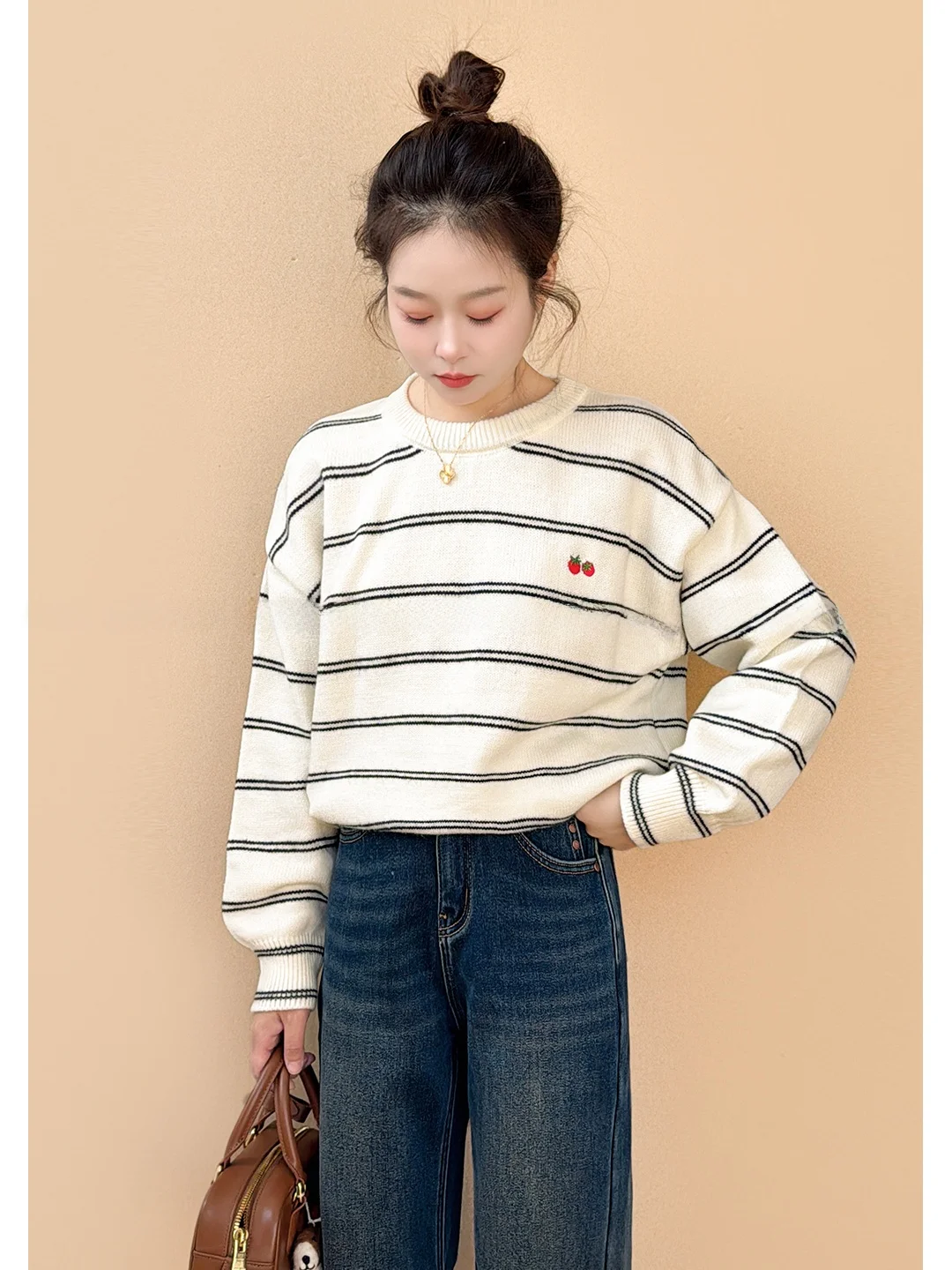 Thiened Winter Knitted Sweater Women's Commute Sle Embroidered Striped Top Warm Cozy Long Sve Regular Length Nylon Fiber
Thiened Winter Knitted Sweater Women's Commute Sle Embroidered Striped Top Warm Cozy Long Sve Regular Length Nylon Fiber