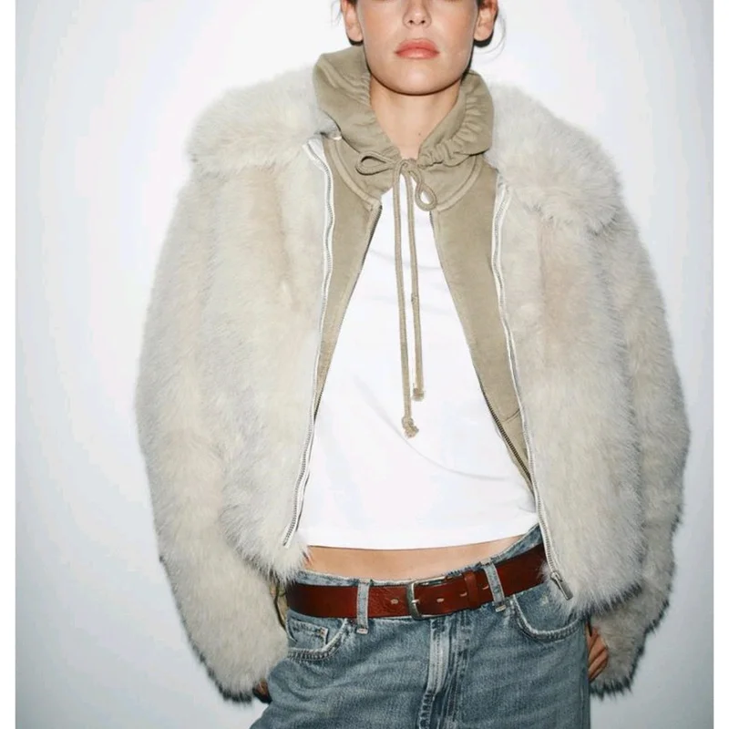 Новая женская удлиненная куртка с эффектом искусственного меха на молнии, осенняя коллекция, повседневная, молодежная, из искусственной кожи...
Новая женская удлиненная куртка с эффектом искусственного меха на молнии, осенняя коллекция, повседневная, молодежная, из искусственной кожи...