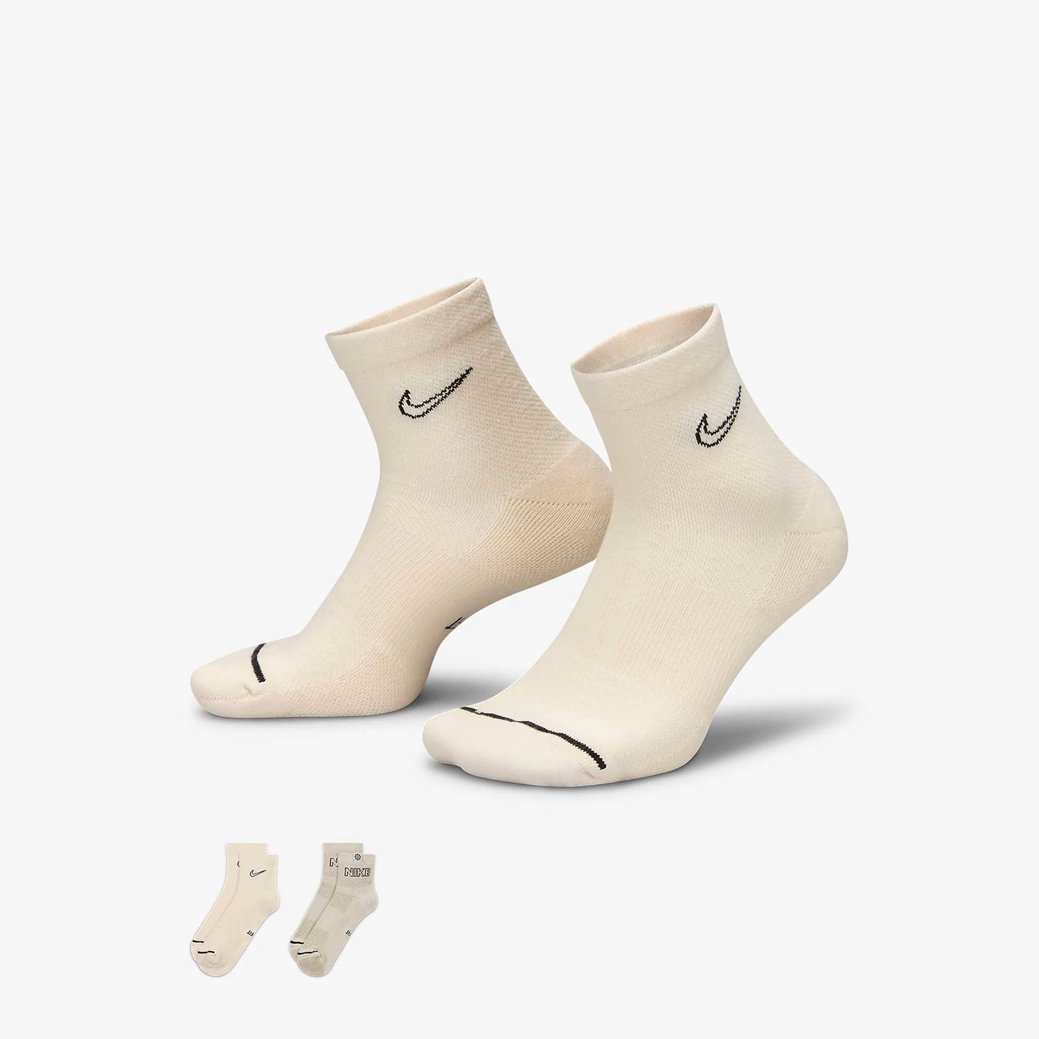 Nike Authentic Everyday Performance Sports Socks Two Pair Set FZ3900-900
Nike Authentic Everyday Performance Sports Socks Two Pair Set FZ3900-900