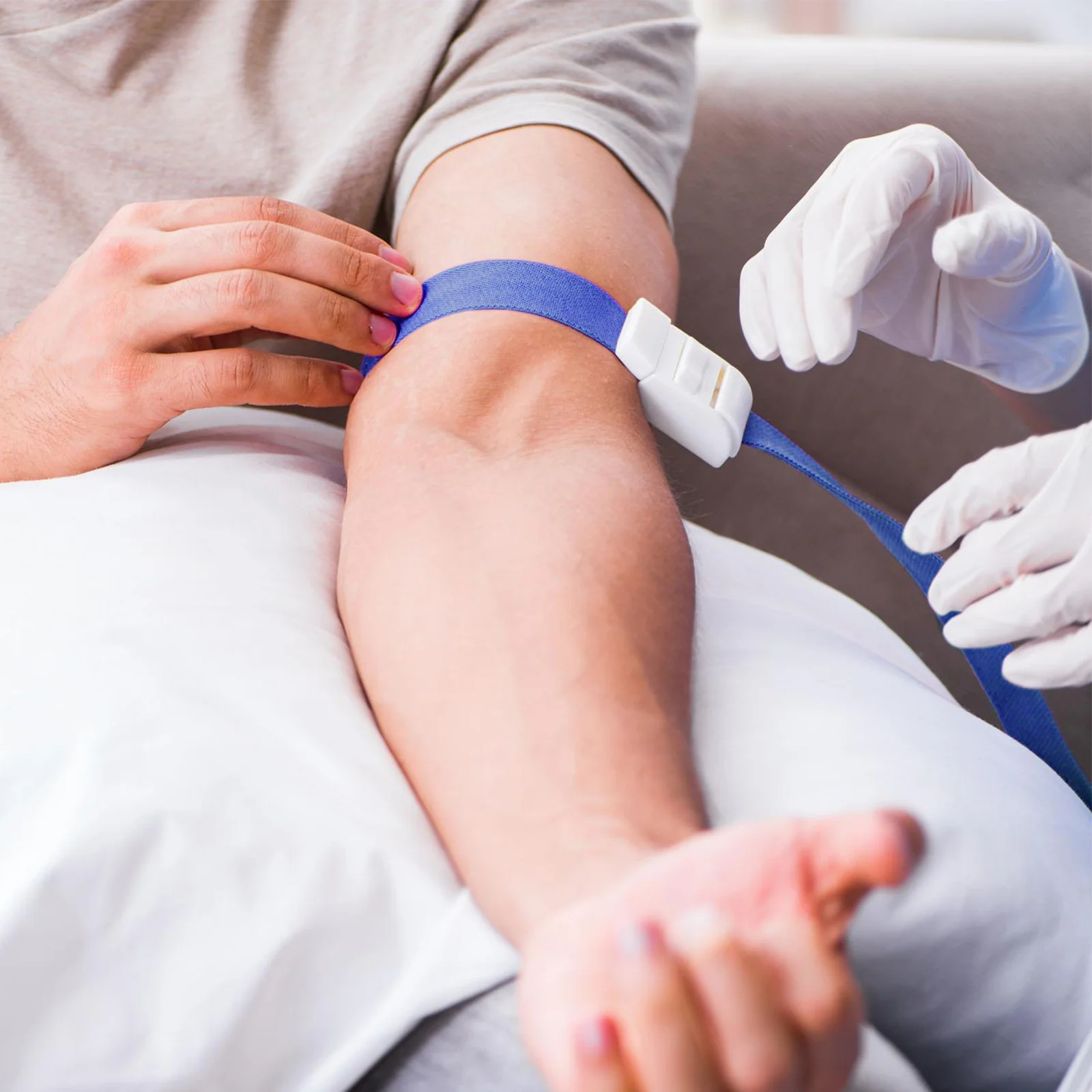 3 pcs Hemostatic Band Tourniquet Adjustable Quick Release Strap For First Aid Training Emergency Outdoor Use Occlusion Training
3 pcs Hemostatic Band Tourniquet Adjustable Quick Release Strap For First Aid Training Emergency Outdoor Use Occlusion Training