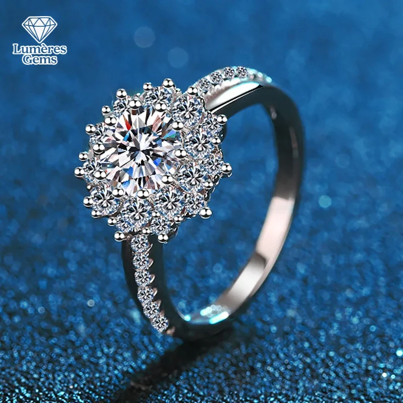 D Color 1 Carat 'S Luxury Sunflower Wedding Moissanite Diamond Ring Women'S Platinum PT950 Mark
D Color 1 Carat 'S Luxury Sunflower Wedding Moissanite Diamond Ring Women'S Platinum PT950 Mark