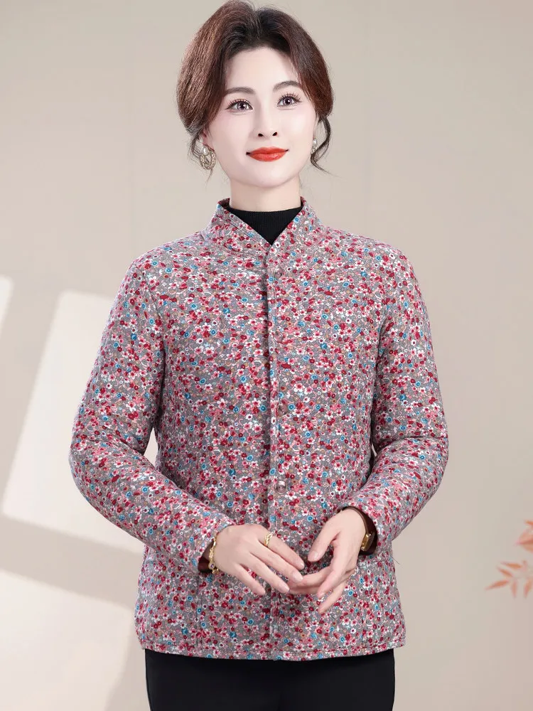Ladies Silk Cotton Patchwork Jacket 2026 New Style Mid-Year Mom Autumn Winter Home Wear Thickened Regular Length Single Button
Ladies Silk Cotton Patchwork Jacket 2026 New Style Mid-Year Mom Autumn Winter Home Wear Thickened Regular Length Single Button