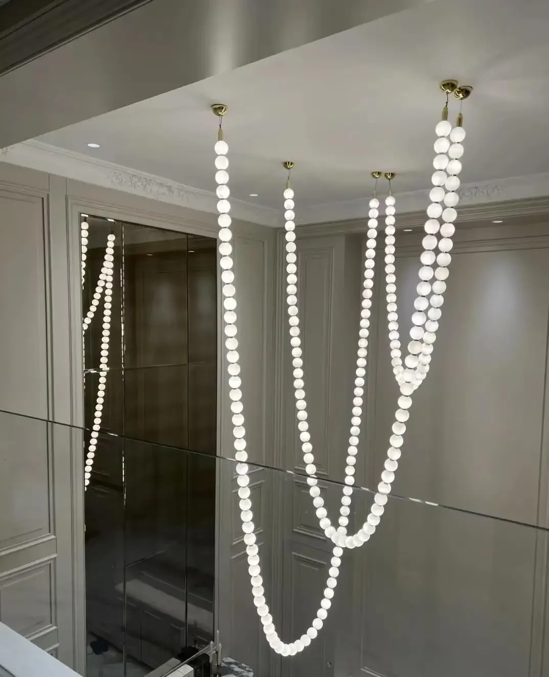 LED Art Deco Glass Bubble Gold Chrome Lustre 2026 New Trend Pendant Light Chandelier Luminaire Hanging Lamp For Staircase Foyer
LED Art Deco Glass Bubble Gold Chrome Lustre 2026 New Trend Pendant Light Chandelier Luminaire Hanging Lamp For Staircase Foyer