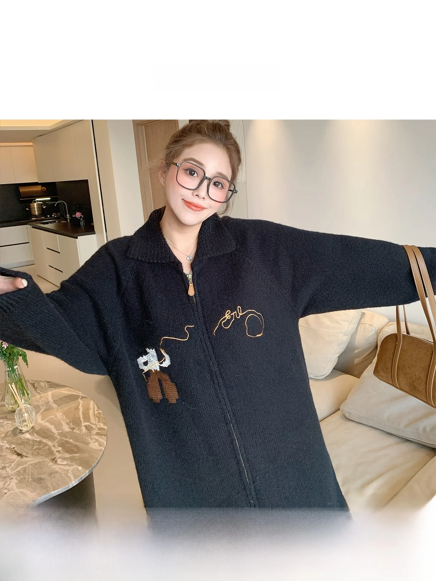 Женский вязаный кардиган свободного кроя больших размеров с вышивкой для осени и зимы, повседневная юбка А-силуэта с высокой талией и длинными рукавами
Женский вязаный кардиган свободного кроя больших размеров с вышивкой для осени и зимы, повседневная юбка А-силуэта с высокой талией и длинными рукавами