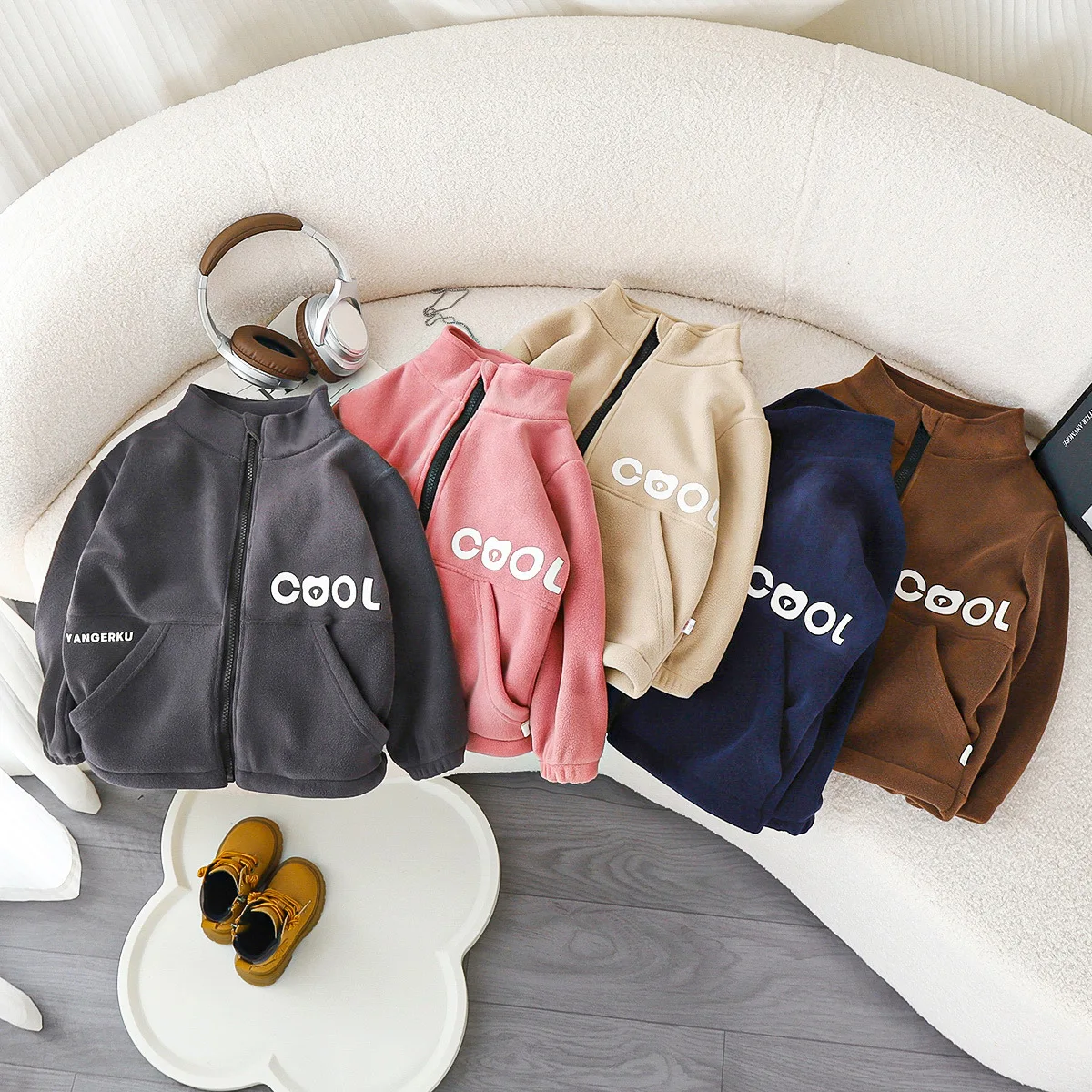 Winter Fleece Children's Jackets Double-sided Thick Boys Outerwear Long Sleeved Coats for Kids Girls Windbreaker Baby Clothes
Winter Fleece Children's Jackets Double-sided Thick Boys Outerwear Long Sleeved Coats for Kids Girls Windbreaker Baby Clothes