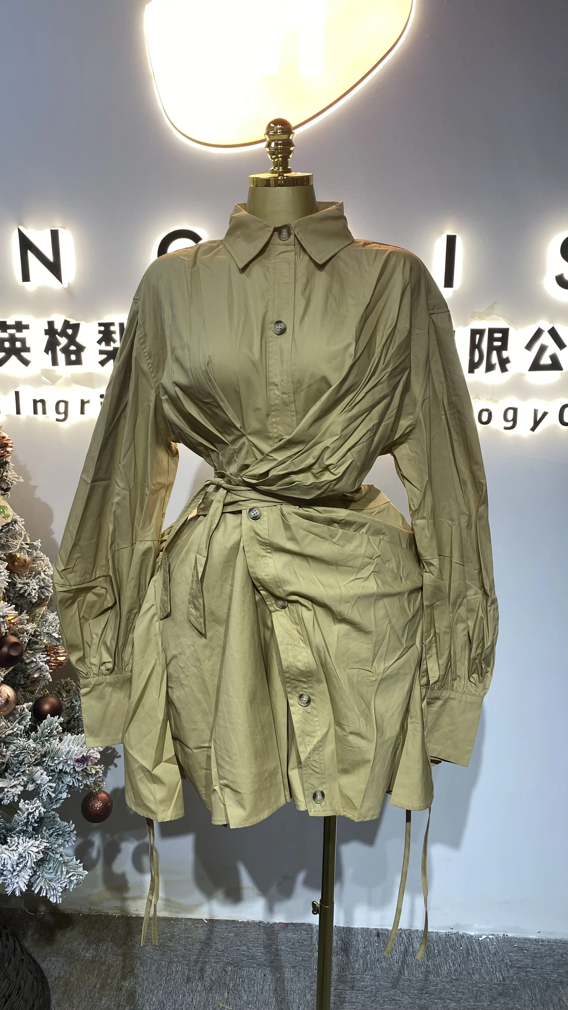French-style fitted waist shirt dress for women, with flared sleeves, front tie, wrap-style long sleeves.-GZXX739
French-style fitted waist shirt dress for women, with flared sleeves, front tie, wrap-style long sleeves.-GZXX739