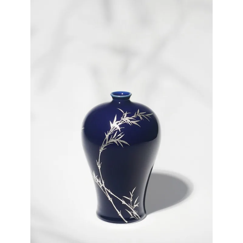 Handmade ceramic vase Chinese study ornament hand-painted pure wind bamboo plum vase height 19.5cm
Handmade ceramic vase Chinese study ornament hand-painted pure wind bamboo plum vase height 19.5cm