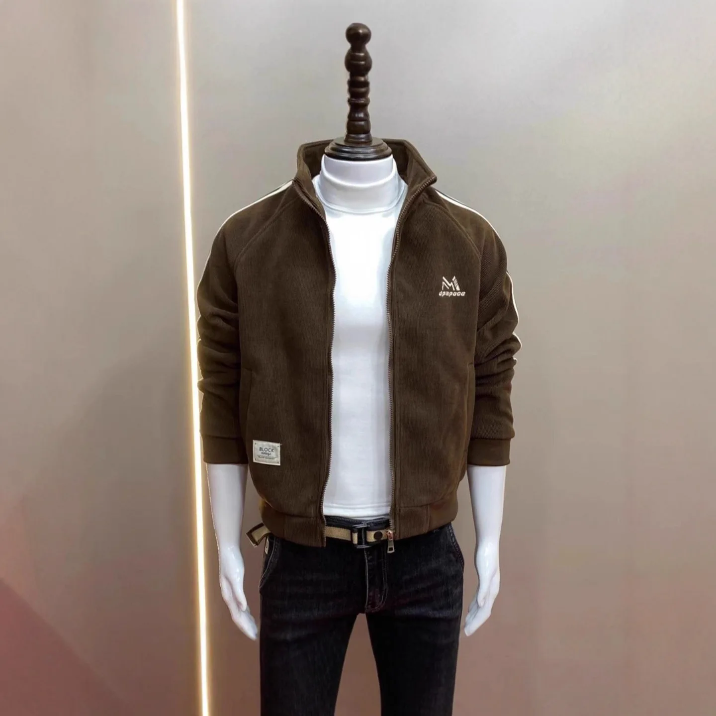 Casual Embroidered Stand Collar Men's Jaet Sli Slim Fit Trendy Outerwear Polyester Fabric Long Sve Autumn Faion
Casual Embroidered Stand Collar Men's Jaet Sli Slim Fit Trendy Outerwear Polyester Fabric Long Sve Autumn Faion