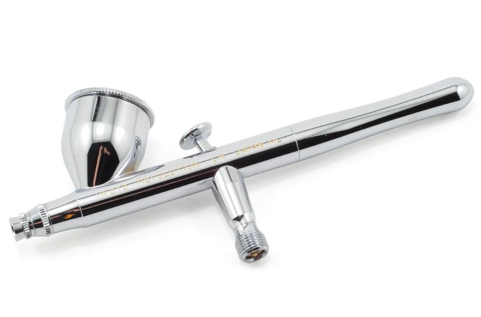 Iwata HP-CR Revolution Airbrush
Iwata HP-CR Revolution Airbrush