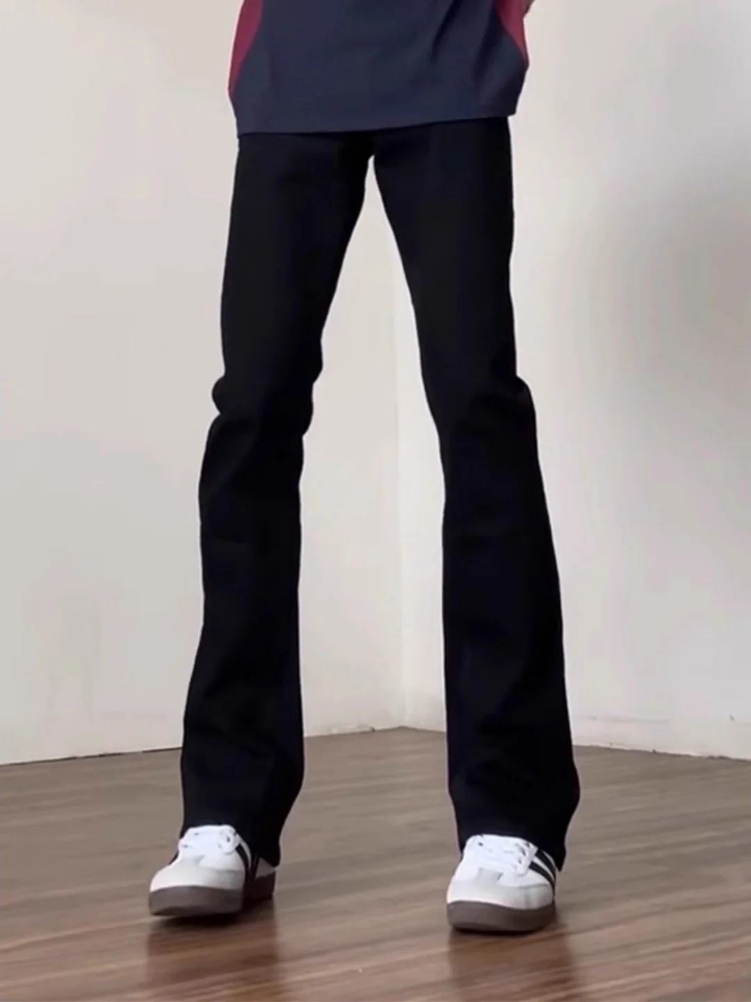 Мужские зимние джинсы Bla Fce с подкладкой, расклешенные, утяжеляющие, удлиняющие ноги, прямые, повседневные, в стиле Vibe Waed
Мужские зимние джинсы Bla Fce с подкладкой, расклешенные, утяжеляющие, удлиняющие ноги, прямые, повседневные, в стиле Vibe Waed