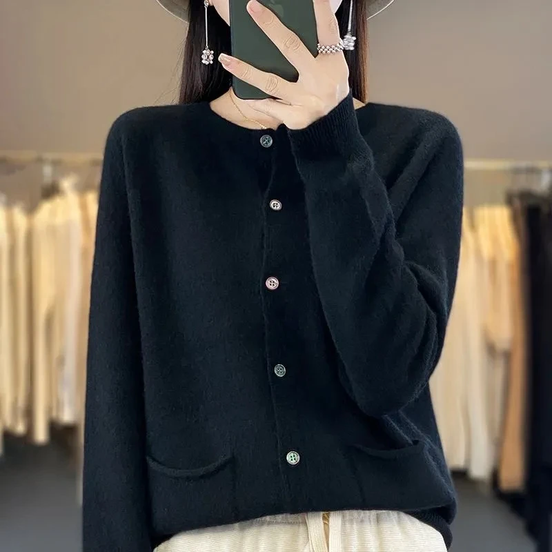 Autumn Winter O-Neck Long Sleeve Knitwear Female Basic Clothing Women 100% Merino Wool Cardigans Cashmere Sweater
Autumn Winter O-Neck Long Sleeve Knitwear Female Basic Clothing Women 100% Merino Wool Cardigans Cashmere Sweater