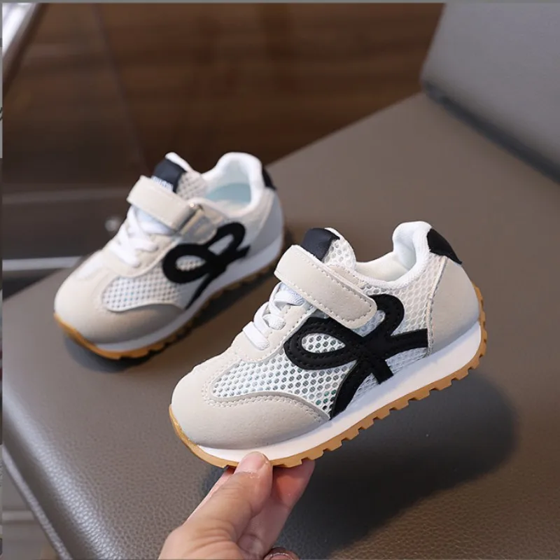 2025 summer autumn New striped decorative sports shoes boys girls single mesh breathable single shoes low top casual shoes
2025 summer autumn New striped decorative sports shoes boys girls single mesh breathable single shoes low top casual shoes