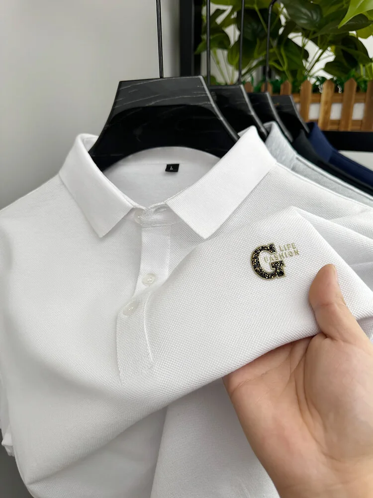 Роскошные бренды вышивка модные футболки Polo мужские летние новые корейские рекреационные молодые воротники ледяной шелк воздушная футболка Paul
Роскошные бренды вышивка модные футболки Polo мужские летние новые корейские рекреационные молодые воротники ледяной шелк воздушная футболка Paul