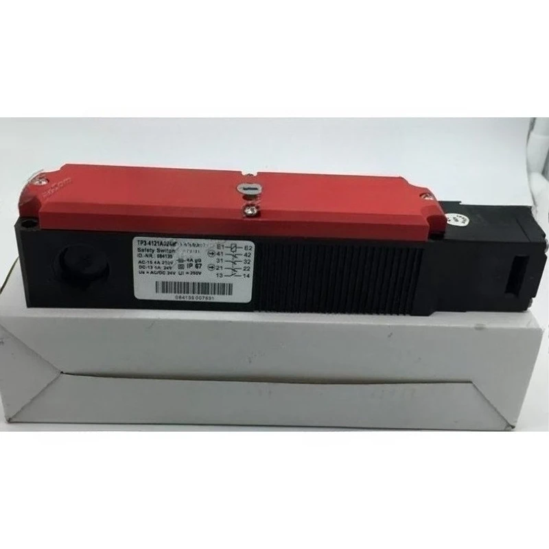 TP3-4121A024M TP3-4131A024M TP3-4141A024M НОВЫЙ Защитный выключатель
TP3-4121A024M TP3-4131A024M TP3-4141A024M НОВЫЙ Защитный выключатель