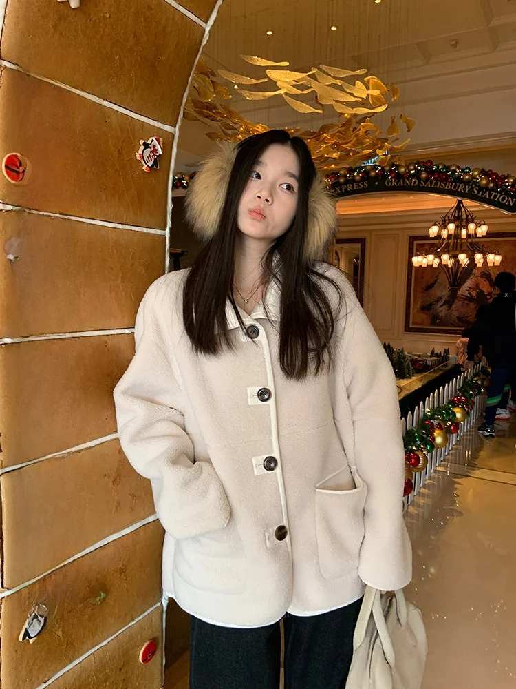 Женская куртка YOKLASS из овечьего вельвета с длинными рукавами, повседневная, осенне-зимняя, новая, в стиле lazy fashion, верхняя одежда из полиэфирного волокна
Женская куртка YOKLASS из овечьего вельвета с длинными рукавами, повседневная, осенне-зимняя, новая, в стиле lazy fashion, верхняя одежда из полиэфирного волокна