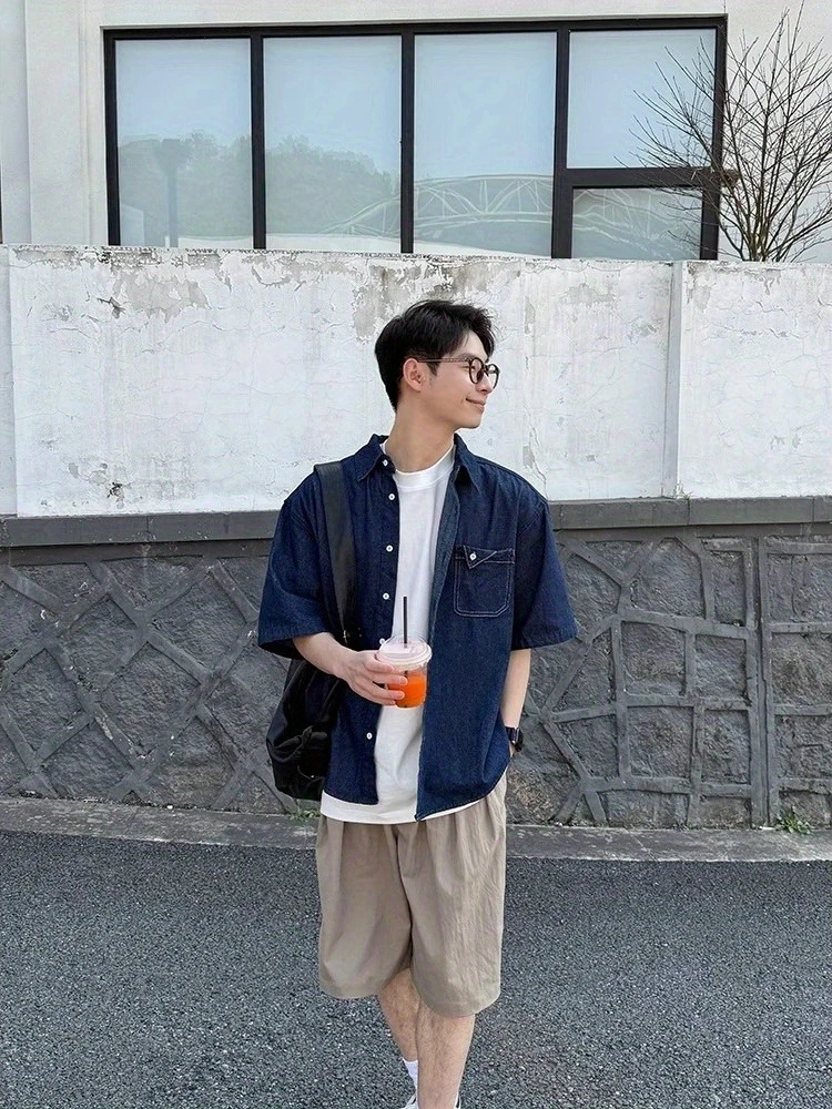 Men's Casual Blue Denim Shirt Short Sleeve Loose Fit 2-Piece Set Summer Versatile with Pocket Simple Design
Men's Casual Blue Denim Shirt Short Sleeve Loose Fit 2-Piece Set Summer Versatile with Pocket Simple Design