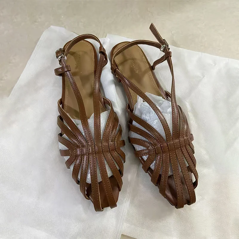 Vintage Woven Hollow-out Roman Sandals, Plus Size Flat Sandals Summer Banquet Wedding Beach Gladiator Sandal Stylish Versatile
Vintage Woven Hollow-out Roman Sandals, Plus Size Flat Sandals Summer Banquet Wedding Beach Gladiator Sandal Stylish Versatile